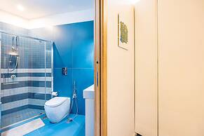 Art Apartment by Napoliapartments
