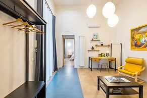 Art Apartment by Napoliapartments