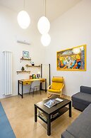 Art Apartment by Napoliapartments