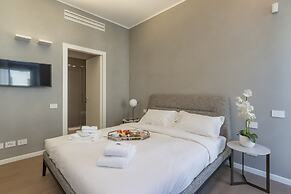 Central Tower S Babila - Elegant 2bdr With Rooftop Terrace
