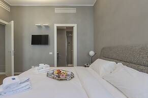 Central Tower S Babila - Elegant 2bdr With Rooftop Terrace