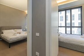 Central Tower S Babila - Elegant 2bdr With Rooftop Terrace