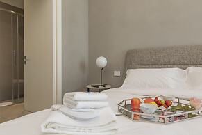 Central Tower S Babila - Elegant 2bdr With Rooftop Terrace