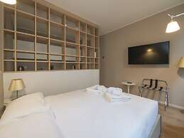 Freguglia G - Large Studio Suite Close to Duomo