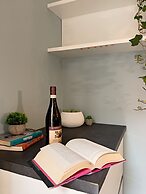 Candiani Building - Bright Spacious 1 BR w Balcony in Bovisa
