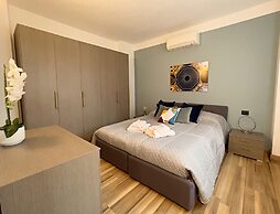 Candiani Building - Bright Spacious 1 BR w Balcony in Bovisa