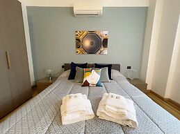 Candiani Building - Bright Spacious 1 BR w Balcony in Bovisa