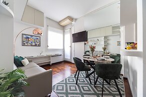 S Marco - Bright Central 1bdr With Balcony in Brera