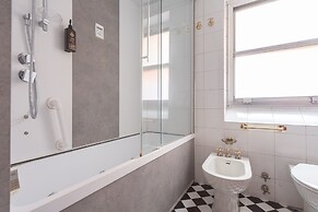 S Marco - Bright Central 1bdr With Balcony in Brera