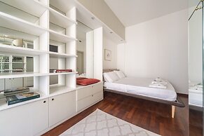 S Marco - Bright Central 1bdr With Balcony in Brera