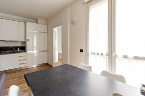 Candiani Building - Elegant 2-level Apartment With 3 Bedrooms