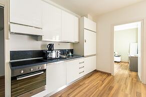 Candiani Building - Elegant 2-level Apartment With 3 Bedrooms
