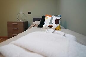 Candiani Building - Modern 2BR Apartment Steps From Bovisa Politecnico
