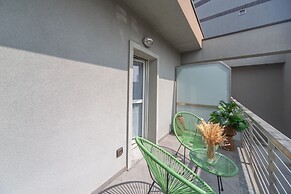 Candiani Building - Modern 2BR Apartment Steps From Bovisa Politecnico