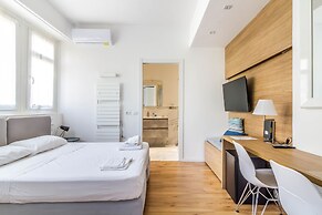 Gran Sasso - Cozy Modern Studio Steps From Piazza Piola