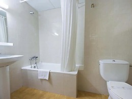 Apartamentos Midi 3000