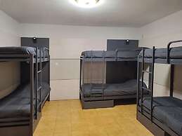 Apartamentos Midi 3000