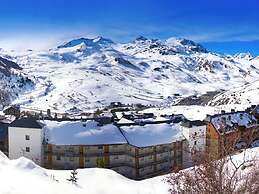 Apartamentos Midi 3000