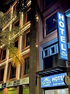 Hotel Plaza Mayor 44