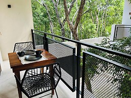 Private Balcony Jungle View Studio S21