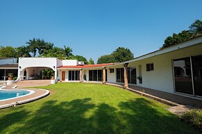 Casa Amplia con Alberca  Yautepec 4 rec.