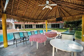 Casa Amplia con Alberca  Yautepec 4 rec.
