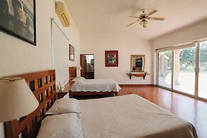 Casa Amplia con Alberca  Yautepec 4 rec.