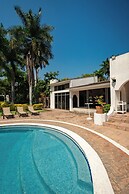 Casa Amplia con Alberca  Yautepec 4 rec.