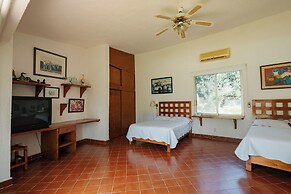 Casa Amplia con Alberca  Yautepec 4 rec.