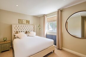 Host Stay The Sett