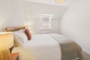 Host Stay Bracken Cottage