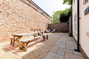 Host Stay Bracken Cottage