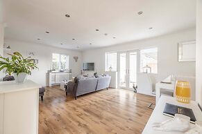 Host Stay Meadow Way