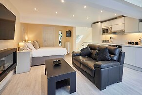 Host Stay Ross View Attic Apartment