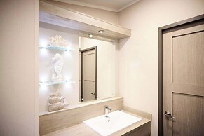 Host Stay Sunbird Lodge
