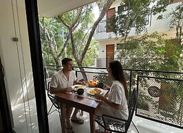 Jungle  Studio Balcony & Hammock S19