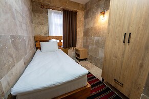 Crazy Horse Hotel