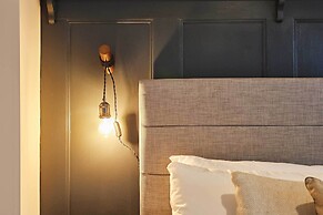 Host Stay Daisy Cottage