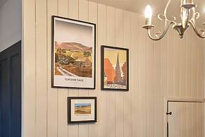 Host Stay Daisy Cottage