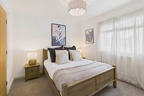 Host Stay Bay View Lodge