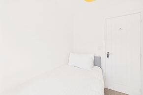 Host Stay Gannett House