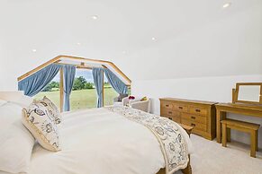 Host Stay Merrow Cottage
