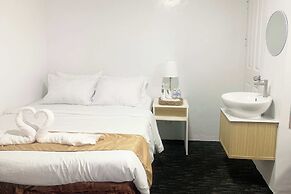 Hotel Adelina Balanga City Bataan