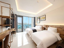 Blanc Hotel & Resort
