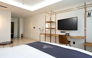 Blanc Hotel & Resort
