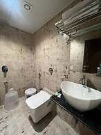 CR Residency By Glitz Hotels