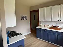 Historic Yakima Home 4BR Office Backyard Oasis