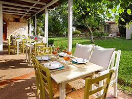 Petrino Eco Village