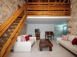 Petrino Eco Village
