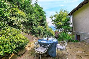 Charming Home With Stunning Lake Views